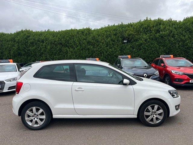 Volkswagen Polo 2012 1.2 Match Hatchback Euro 5 White #2