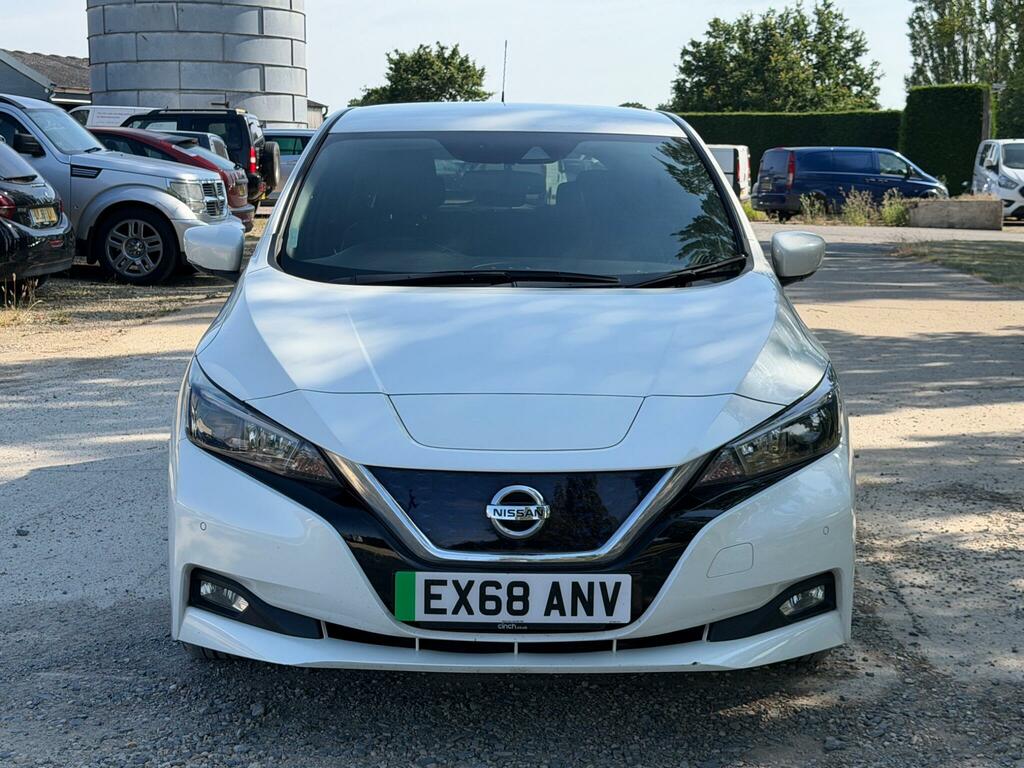 Nissan Leaf N-connecta White #3