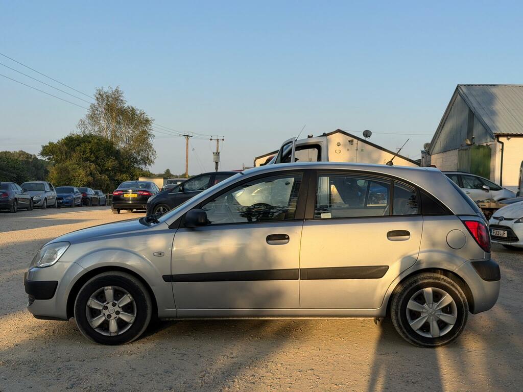 Kia RIO Gs Silver #5