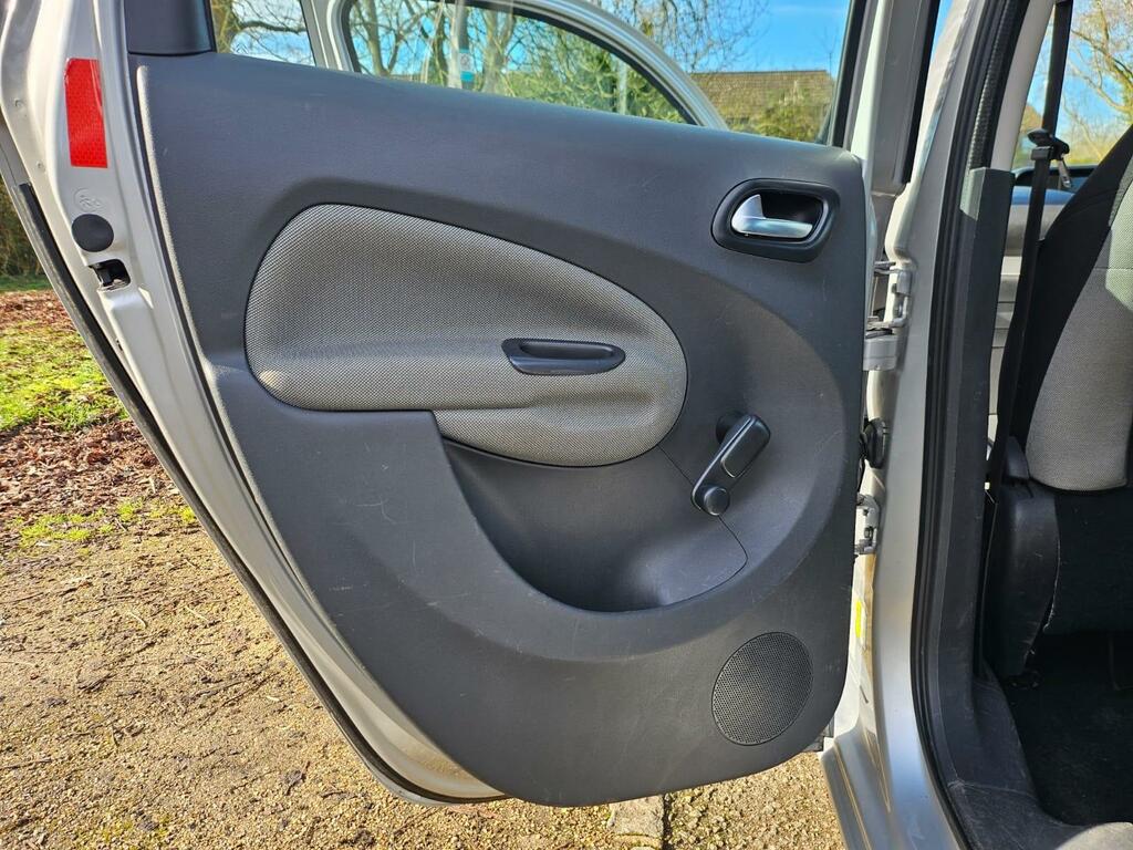 Citroen C3 Picasso Selection Silver #24