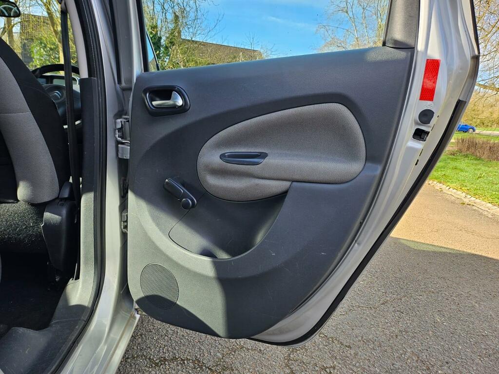 Citroen C3 Picasso Selection Silver #39