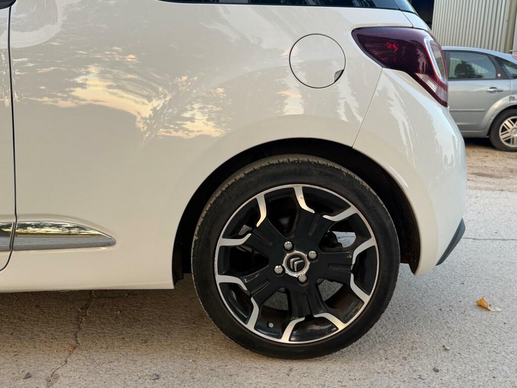 Citroen DS3 1.6 Vti Dstyle Plus Euro 5 White #31