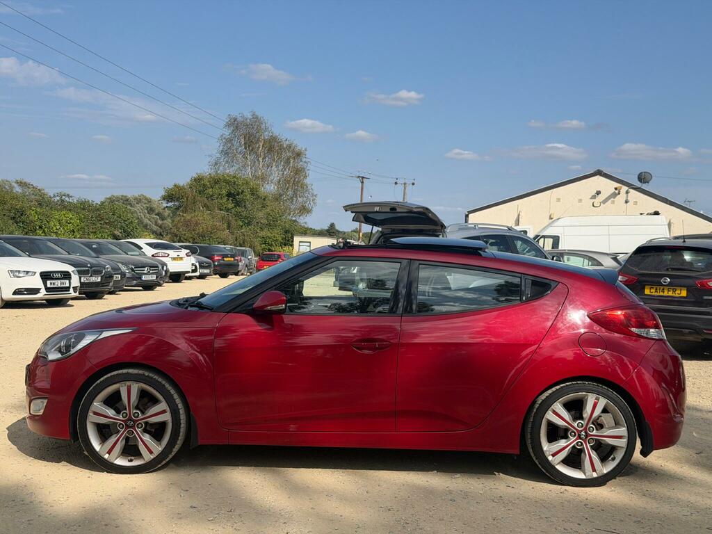 Hyundai Veloster Sport Red #4