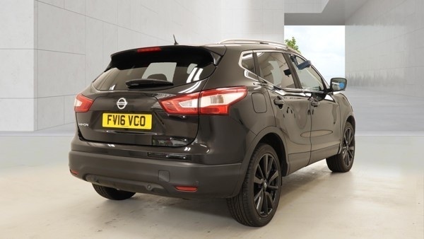 Nissan Qashqai Dci Tekna FV16VCO Black #4