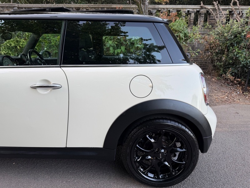 Mini Hatch 1.6 Cooper D Hatchback Euro 4 1 Black #24