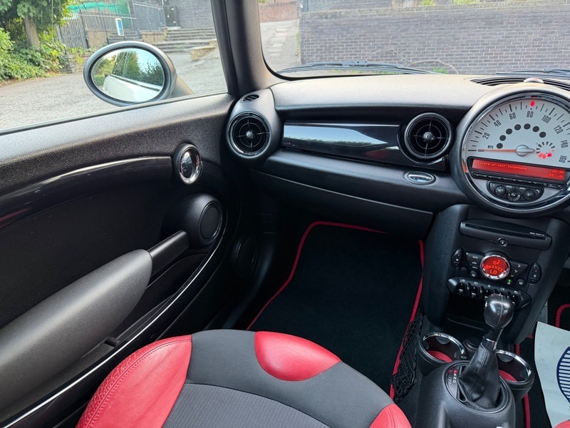 Mini Hatch 1.6 Cooper D Hatchback Euro 4 1 Black #42