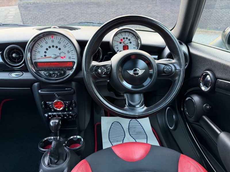 Mini Hatch 1.6 Cooper D Hatchback Euro 4 1 Black #40