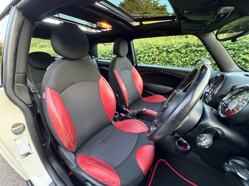 Mini Hatch 1.6 Cooper D Hatchback Euro 4 1 Black #10