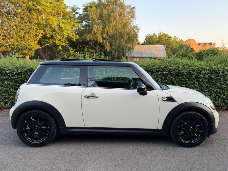 Mini Hatch 1.6 Cooper D Hatchback Euro 4 1 Black #5