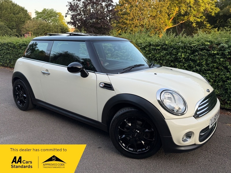 Mini Hatch 1.6 Cooper D Hatchback Euro 4 1 Black #1