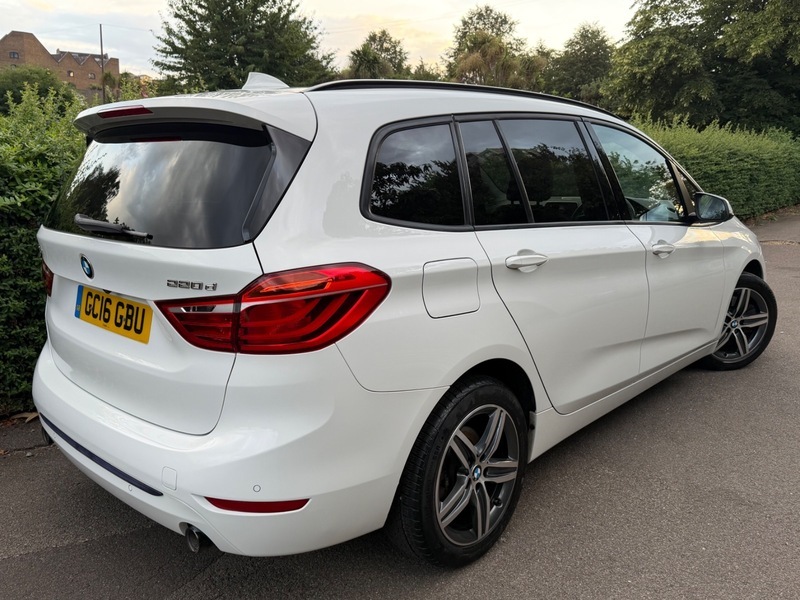BMW 2 Series 220D Xdrive Sport Gran White #2