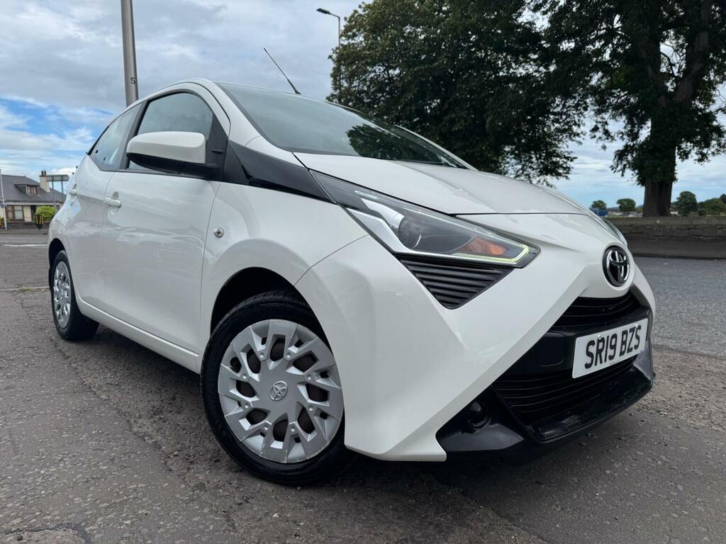 Toyota Aygo 1.0 Vvt-i X-play Euro 6 White