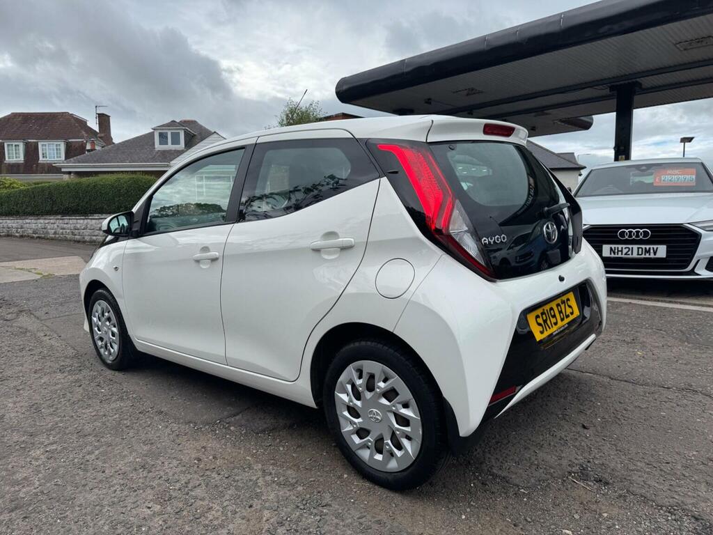 Toyota Aygo 1.0 Vvt-i X-play Euro 6 White #5