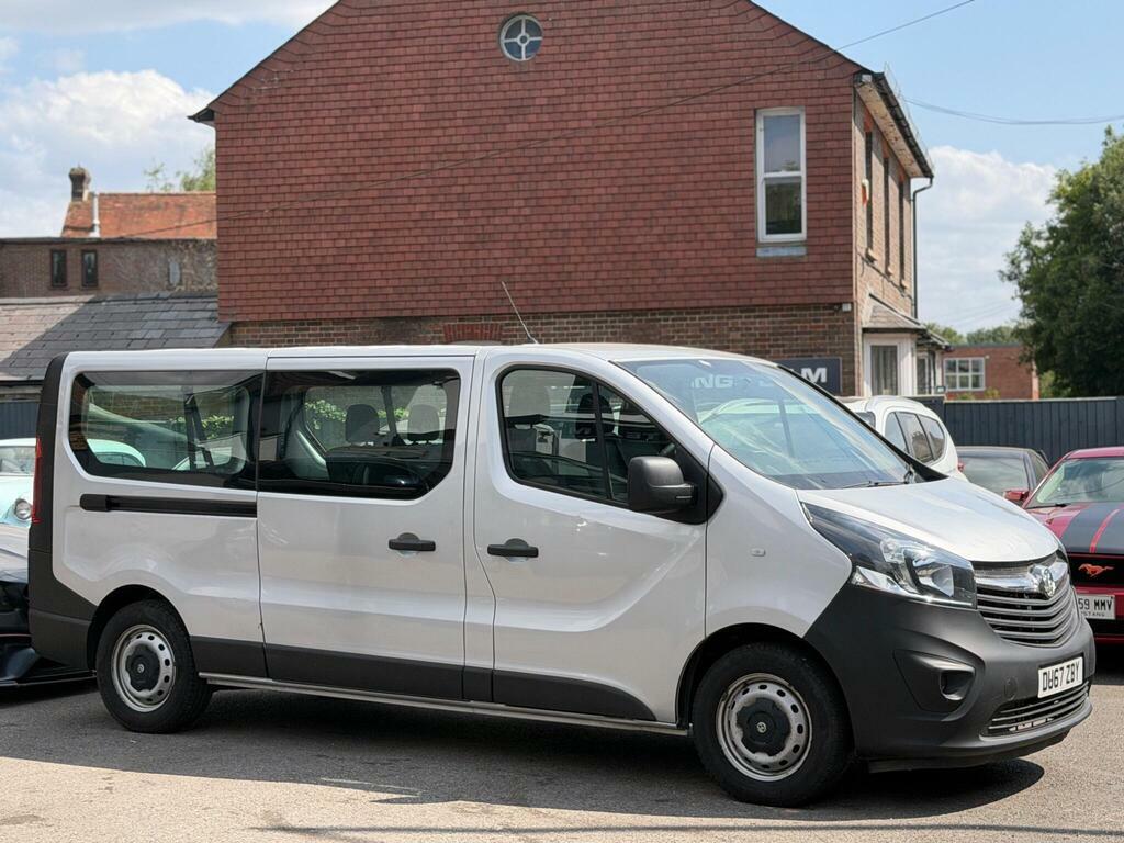 Vauxhall Vivaro 1.6L Null White #3