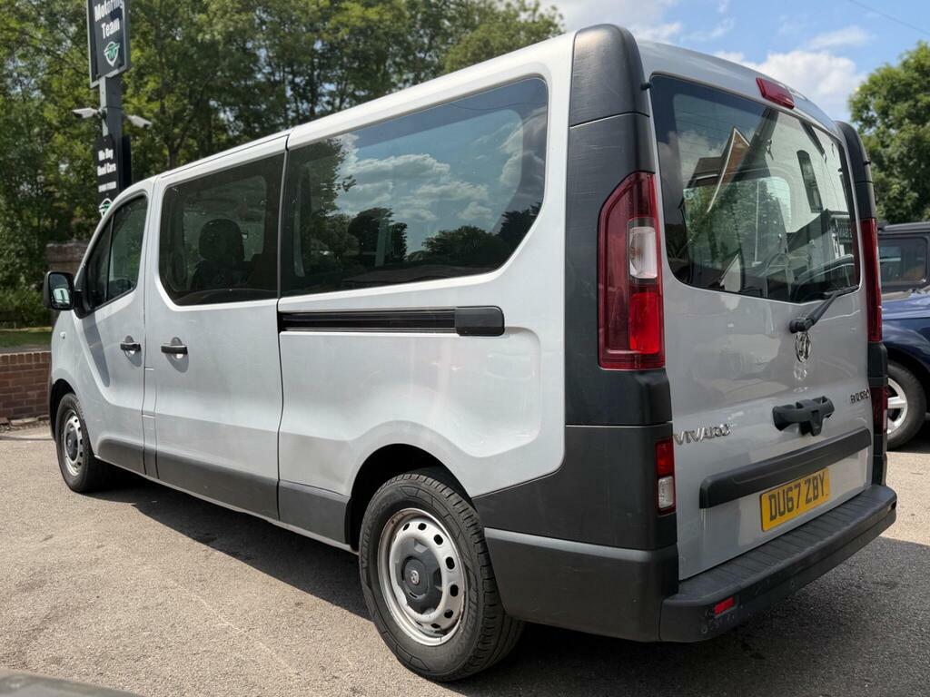 Vauxhall Vivaro 1.6L Null White #2