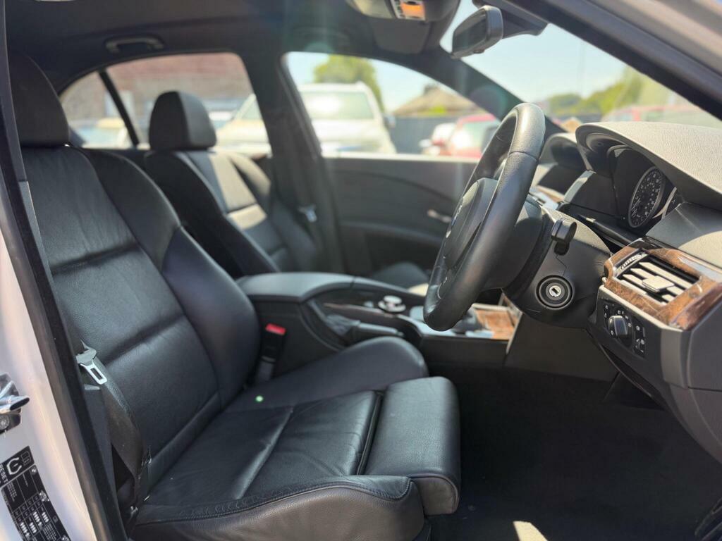 BMW 5 Series 525D Se Black #8