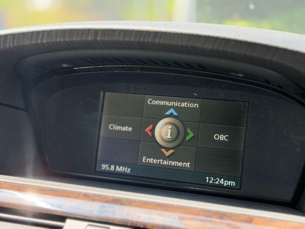 BMW 5 Series 525D Se Black #10