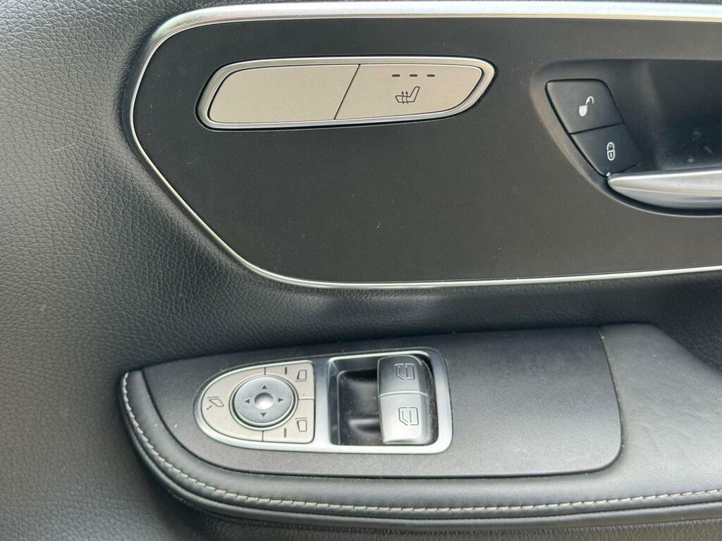 Mercedes-Benz V Class Black #19