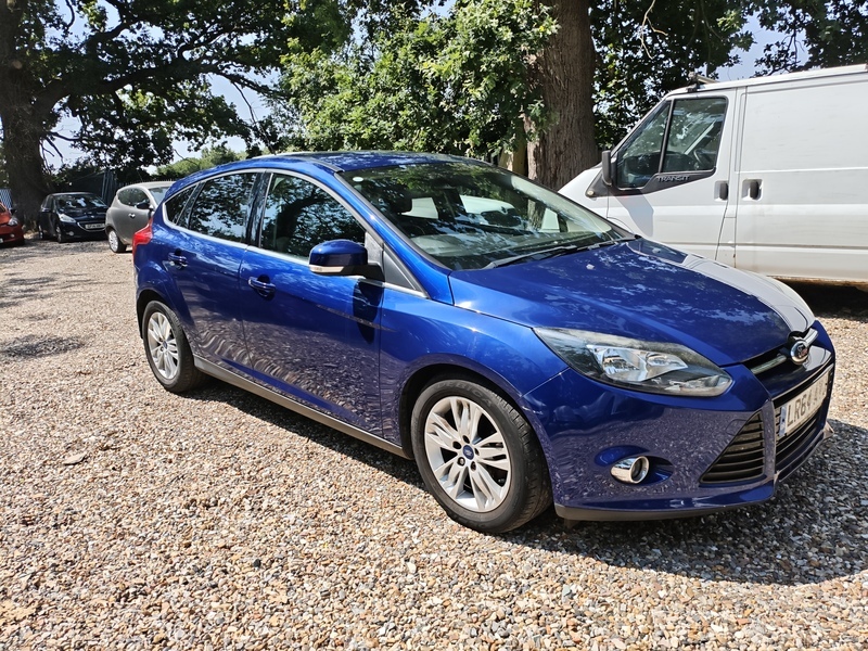 Ford Focus Titanium Navigator LR64AYJ Blue #3