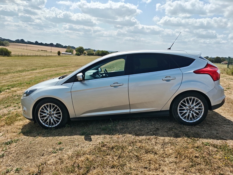 Ford Focus Blue #12