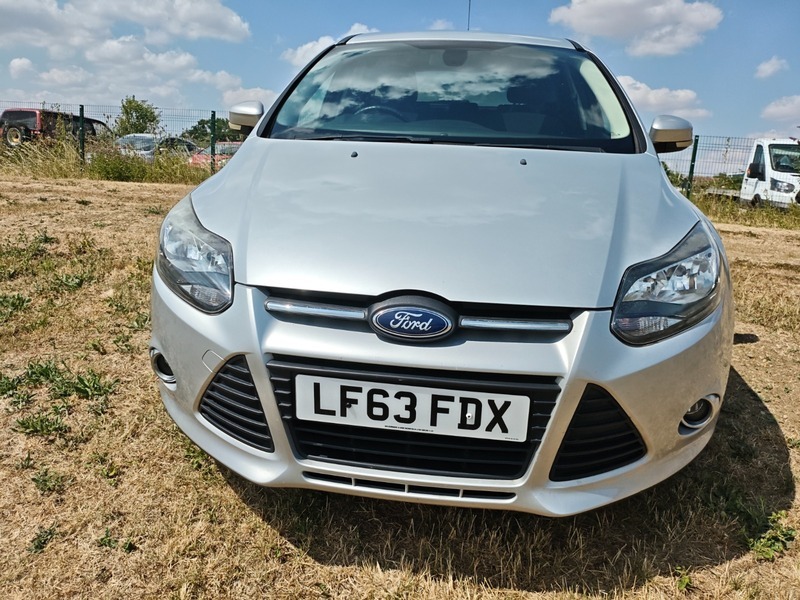 Ford Focus Zetec Silver #6