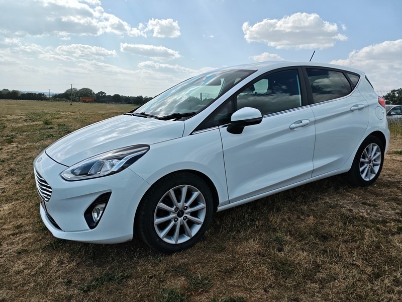 Ford Fiesta Titanium White
