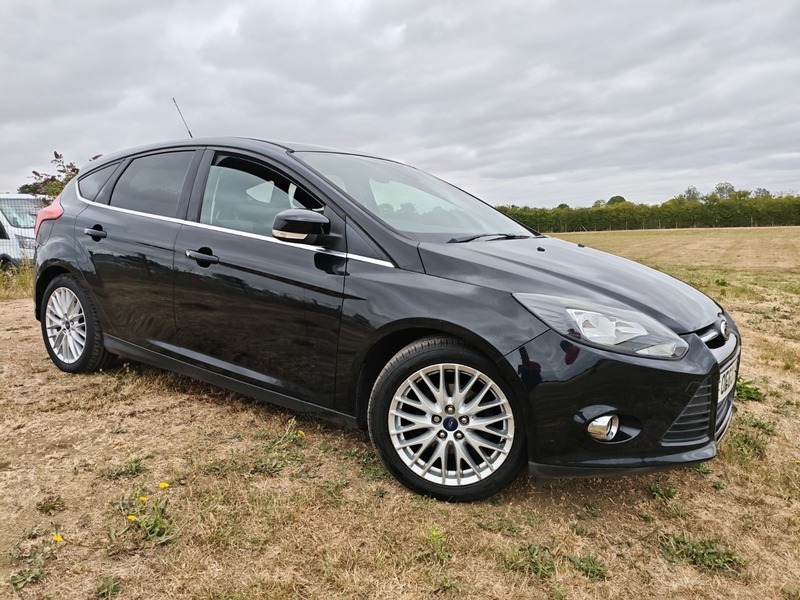 Ford Focus Zetec Black #2