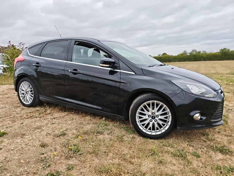 Ford Focus Zetec Black