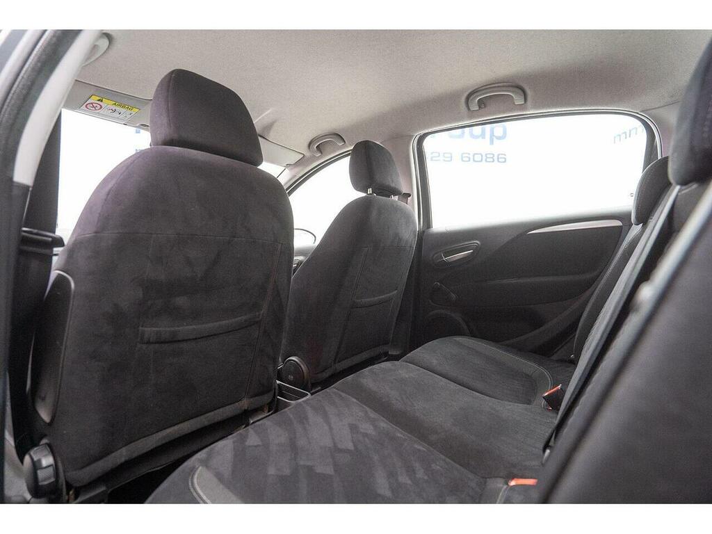 Fiat Punto Hatchback White #30