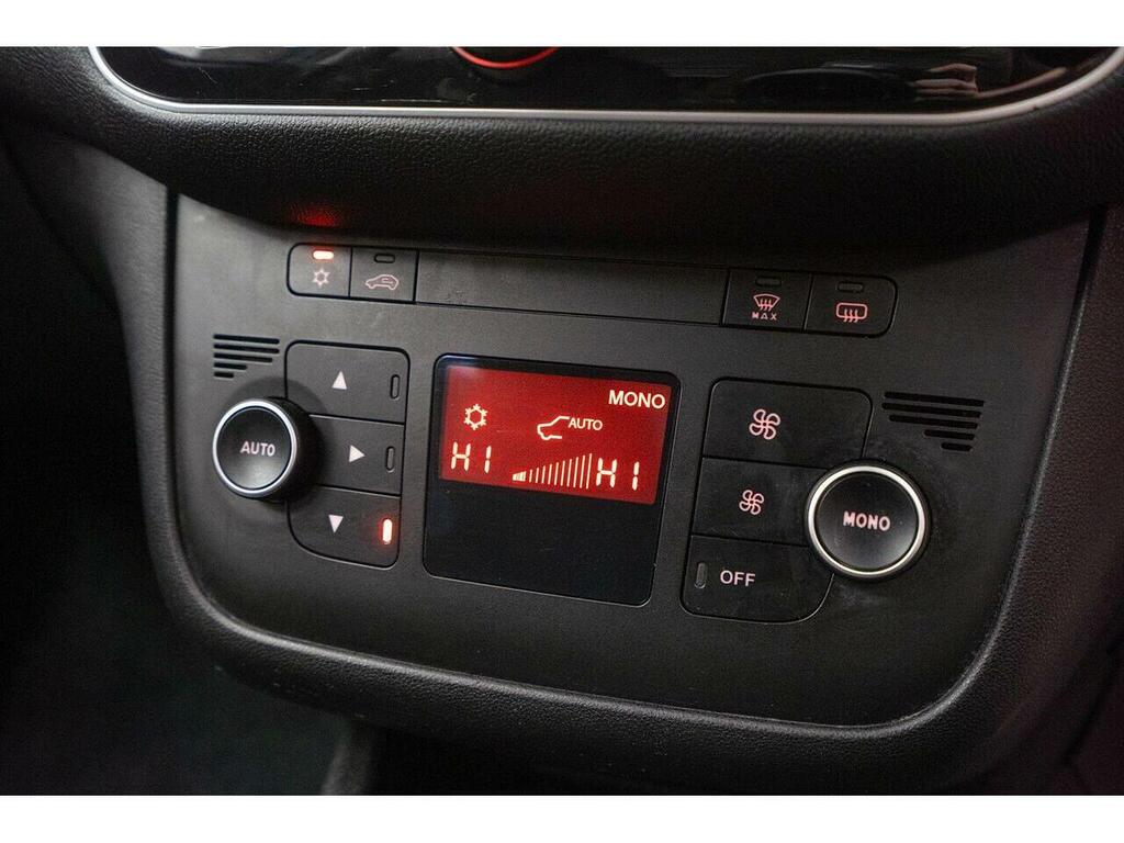 Fiat Punto Hatchback White #26