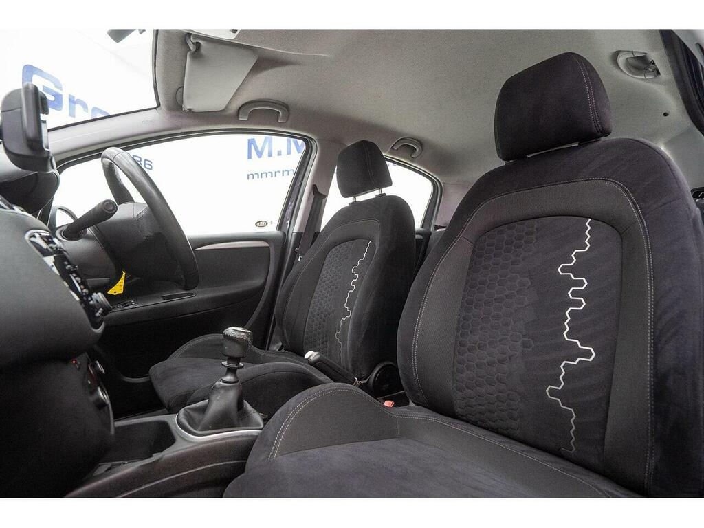 Fiat Punto Hatchback White #16