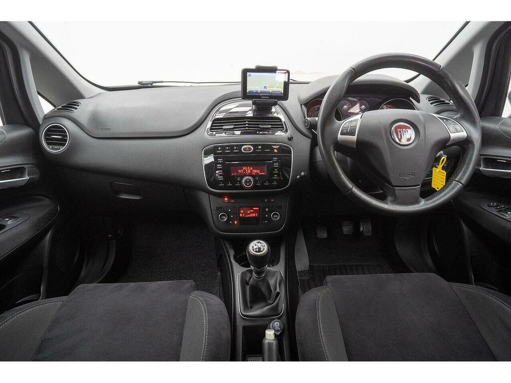 Fiat Punto Hatchback White #17