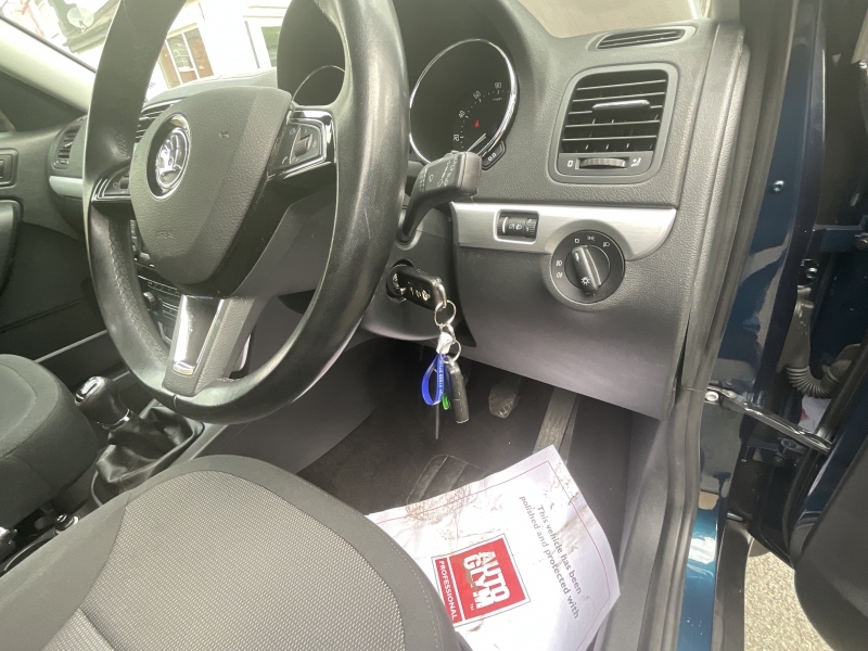 Skoda Yeti 1.6 Tdi Cr S Greenline II Green #14