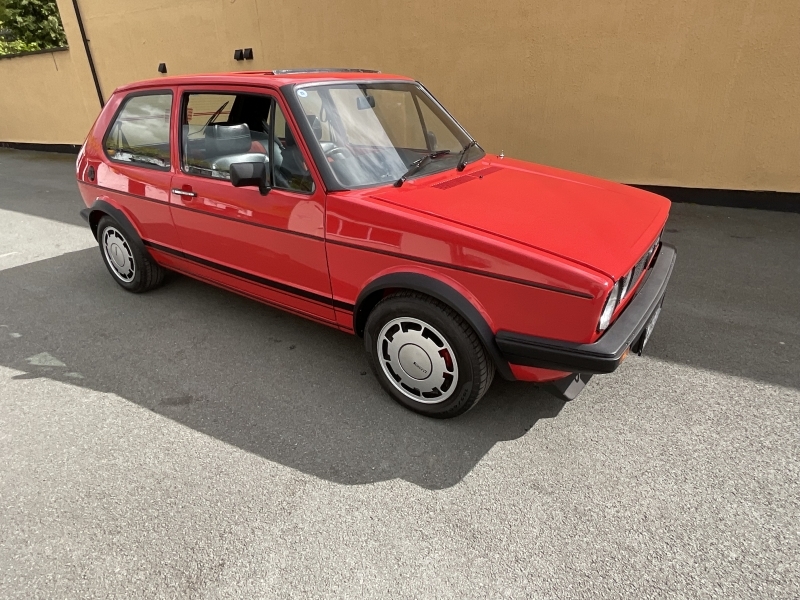 Volkswagen Golf Gti A212JCV