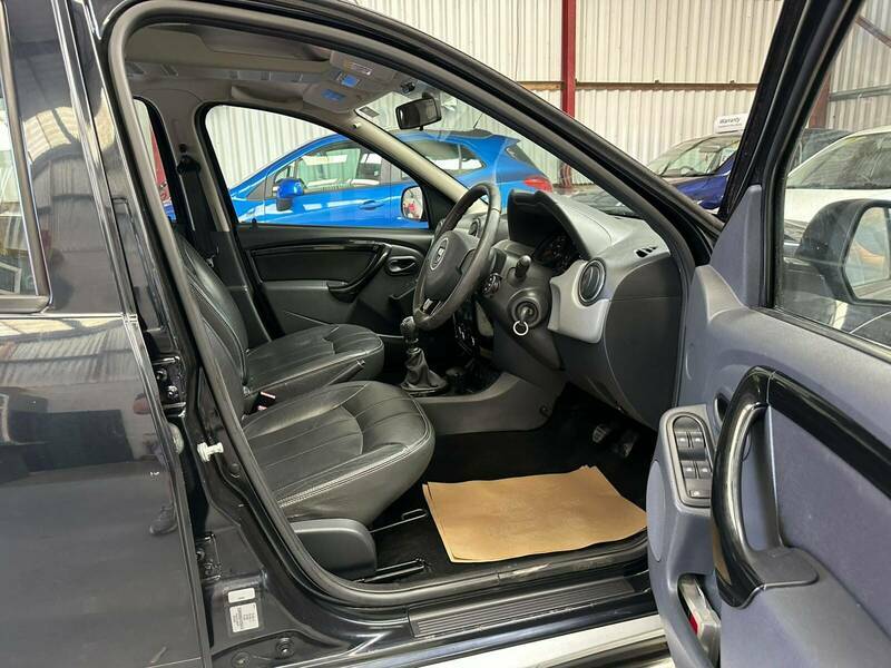 Dacia Duster Duster Laureate Dci 4X4 White #13