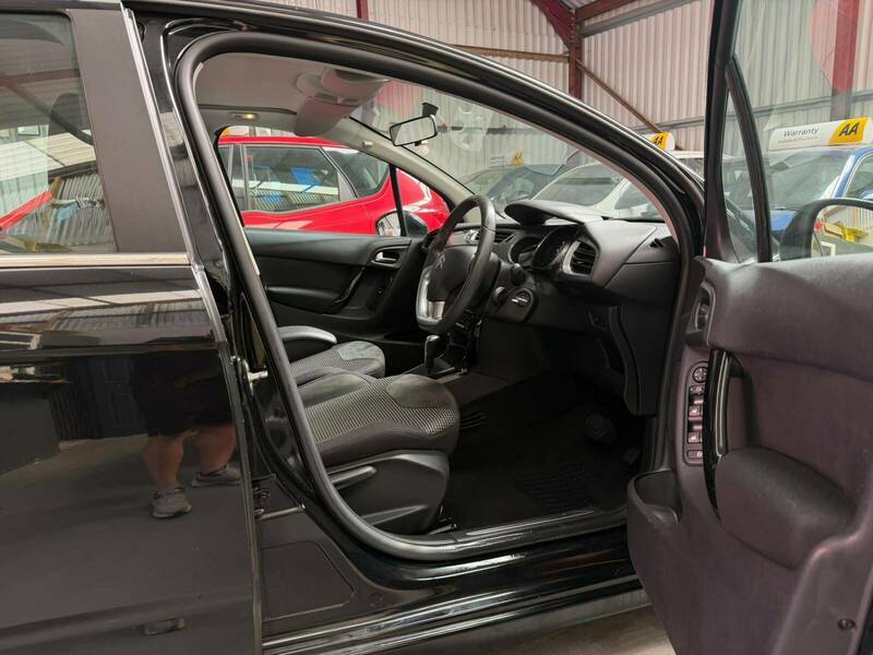 Citroen C3 Citroen C3 1.0 C3 Vt White #11