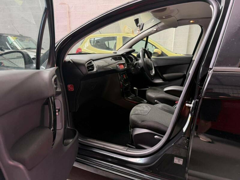 Citroen C3 Citroen C3 1.0 C3 Vt White #18