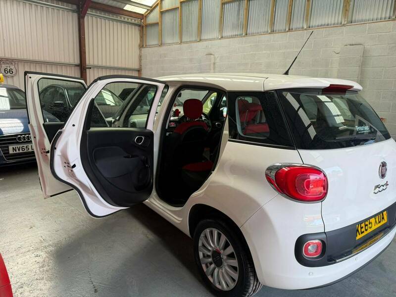 Fiat 500L Mpv White #20