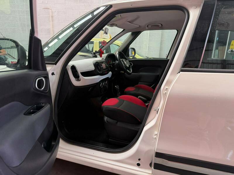 Fiat 500L Mpv White #24