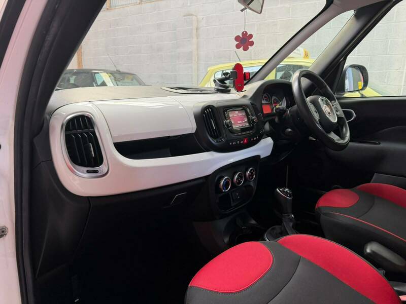 Fiat 500L Mpv White #23