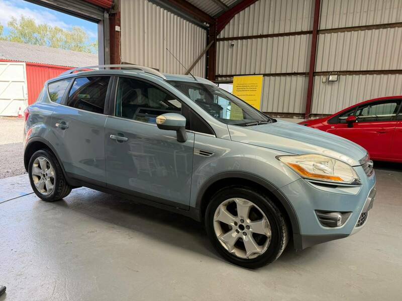 Ford Kuga 2.0 Tdci Titanium Awd Euro 4 Black #2