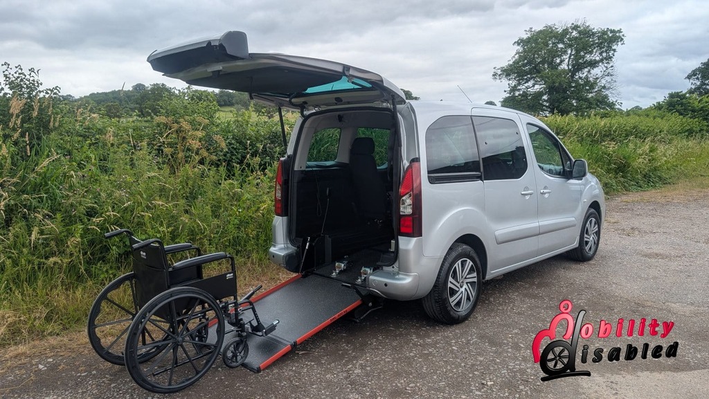 Peugeot Partner Tepee Horizon Re Bluehdi Ss S-a Silver
