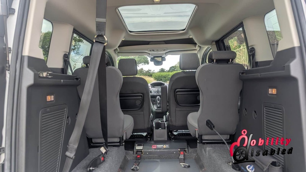 Ford Tourneo Connect Tourneo Connect Titanium Tdci Silver #21