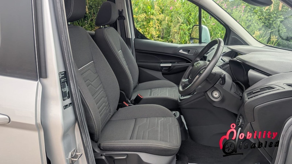 Ford Tourneo Connect Tourneo Connect Titanium Tdci Silver #32