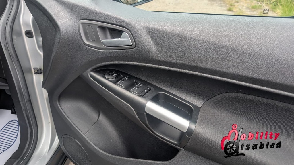 Ford Tourneo Connect Tourneo Connect Titanium Tdci Silver #40