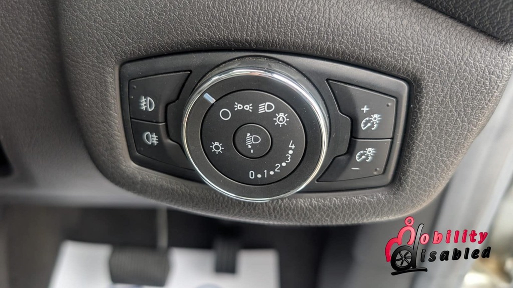 Ford Tourneo Connect Tourneo Connect Titanium Tdci Silver #34