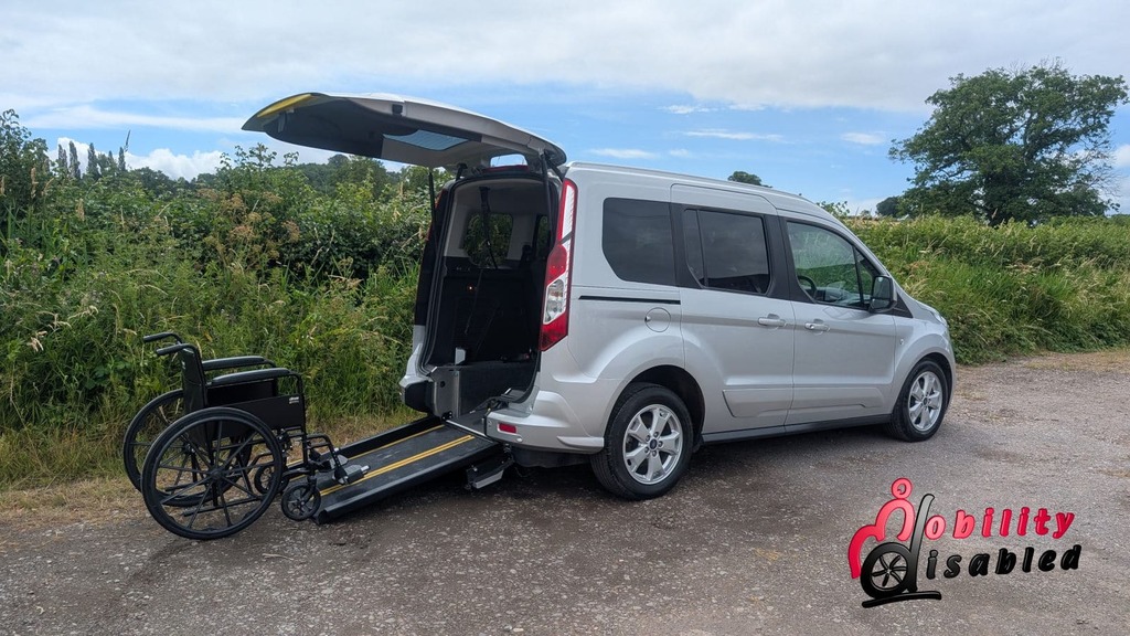 Ford Tourneo Connect Tourneo Connect Titanium Tdci Silver #19