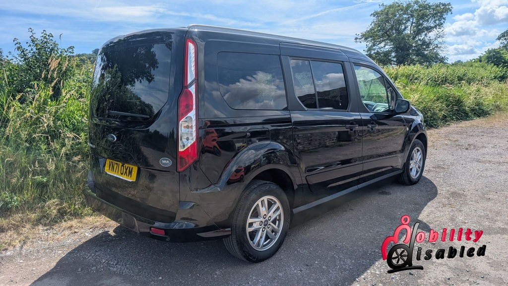 Ford Grand Tourneo Connect Tourneo Connect Grand Titanium Tdci Black #6