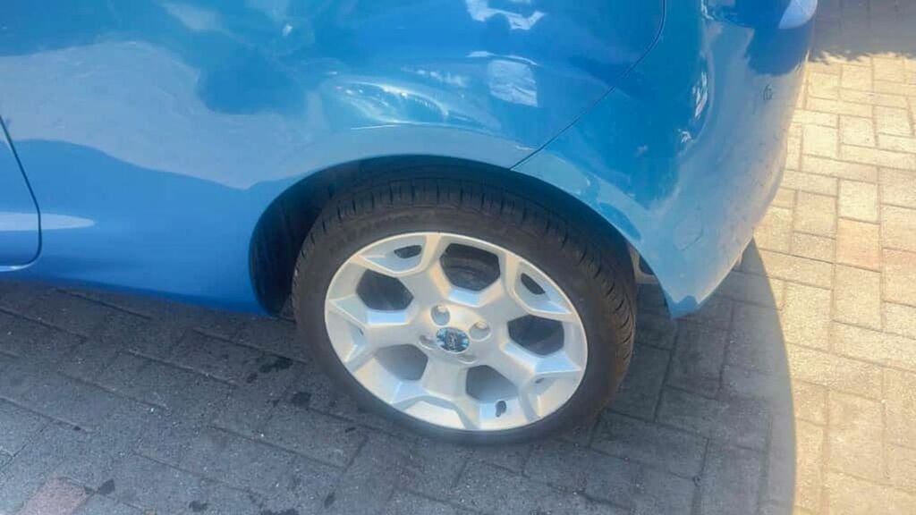 Ford KA 1.2 Zetec Euro 5 Ss Silver #12