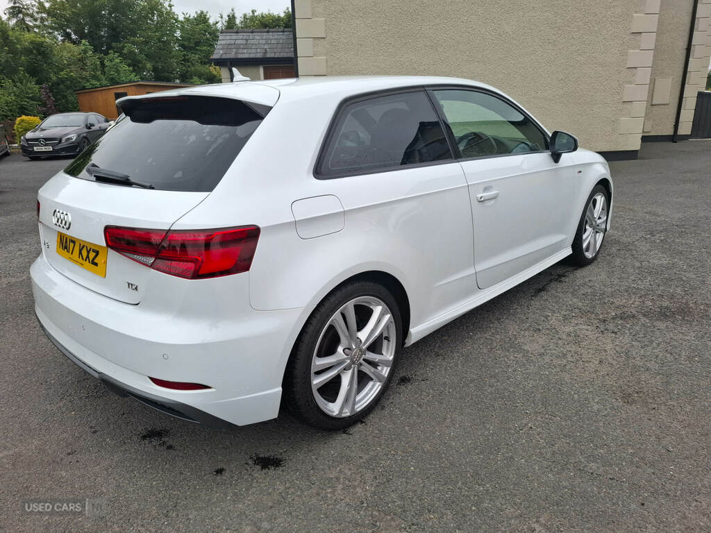 Audi A3 1.6 Tdi 116 S Line NA17KXZ White #5